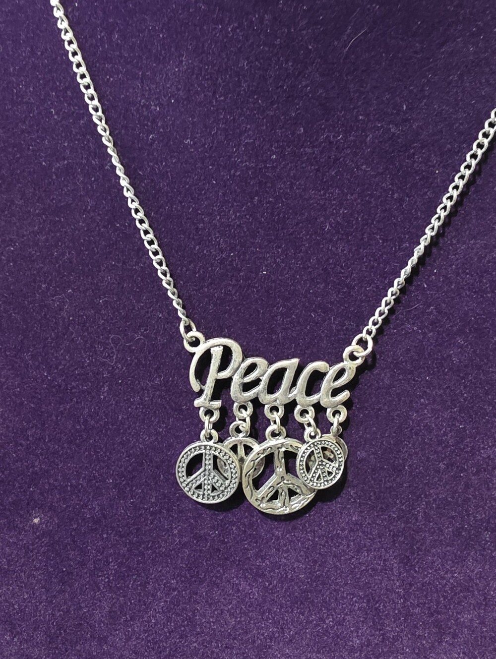 Vintage Claire's Peace Necklace Silver Tone Y2K Hippie Festival Charm